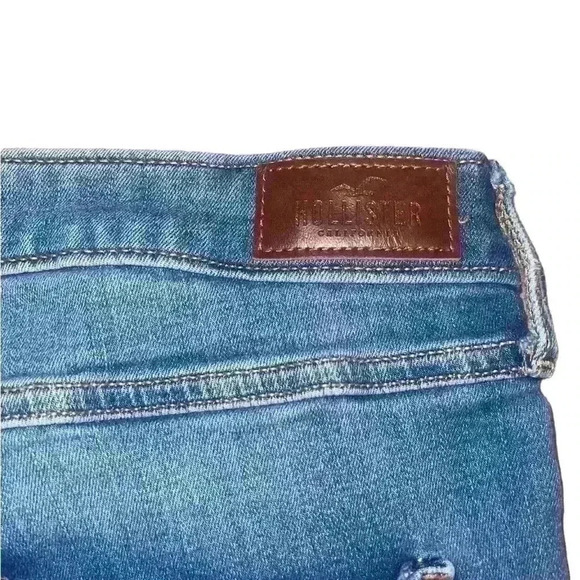 Denim Distressed Hollister Skinny Jeans - Picture 3 of 4